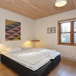 Дом отдыха 4 Person In Vaeggerlose Boto By