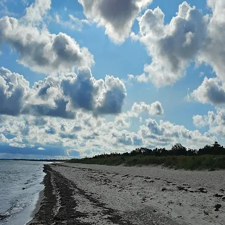 4 Person In Vaeggerlose * Bøtø By